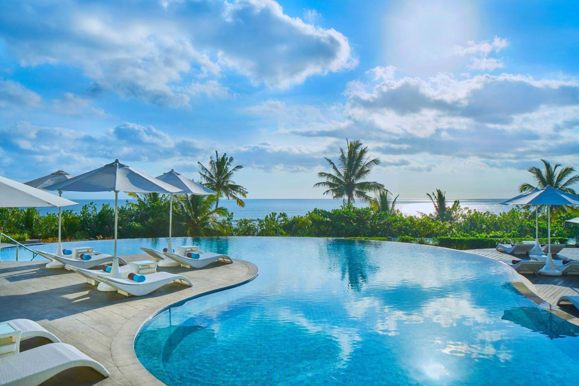 Sheraton Bali Kuta Resort Kuta Lombok Exterior foto The Beach Club at Atlantis Paradise Island